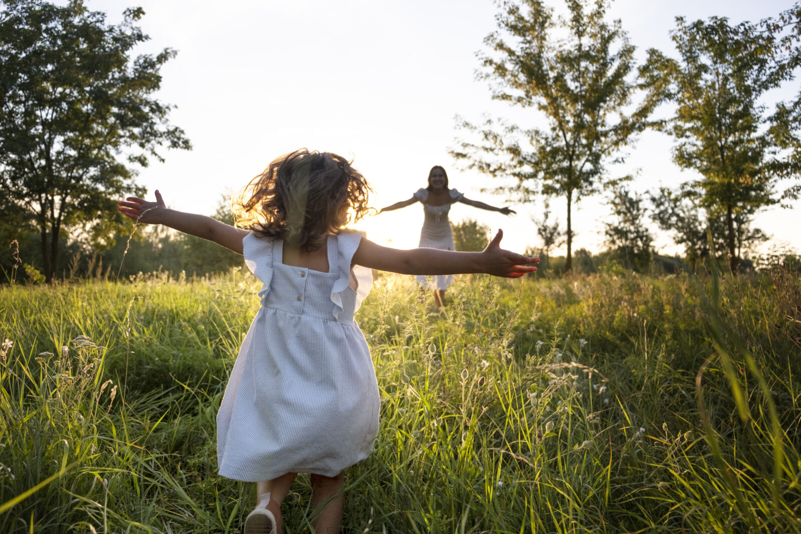 full-shot-woman-girl-nature